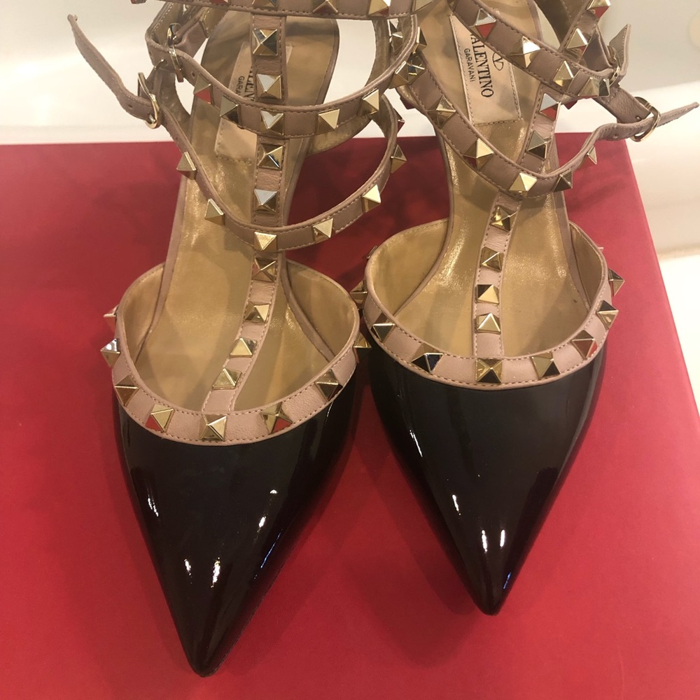 Valentino size 38 kitten heel pumps